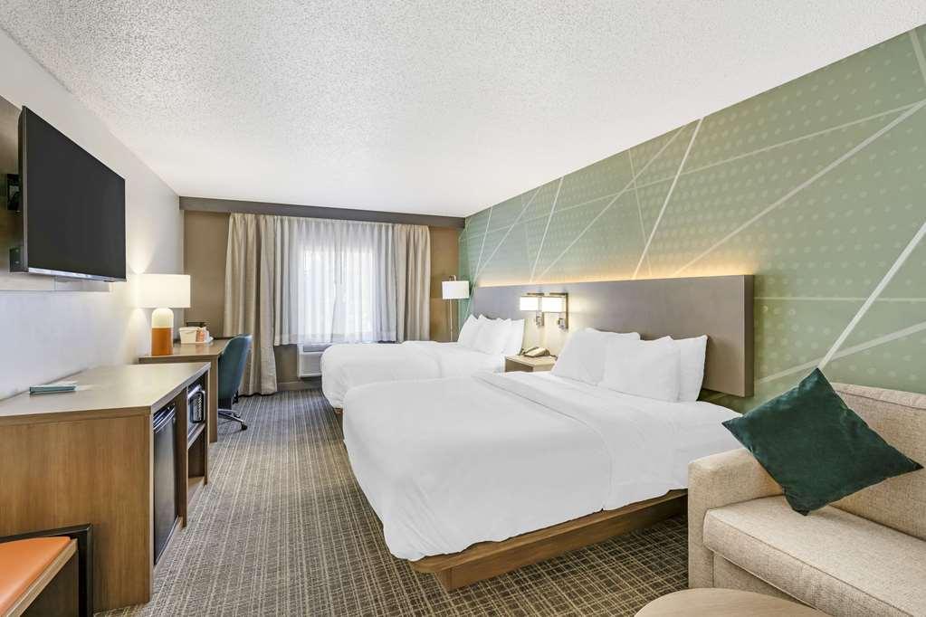 Comfort Inn & Suites Louisville Airport Fair & Expo Room photo